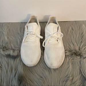 White adidas kids size 3